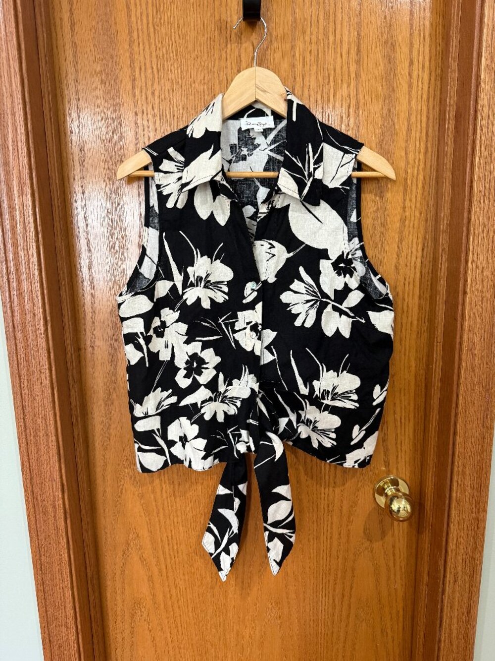 Panama Jack Black White Floral Sleeveless Tie Front Top XL